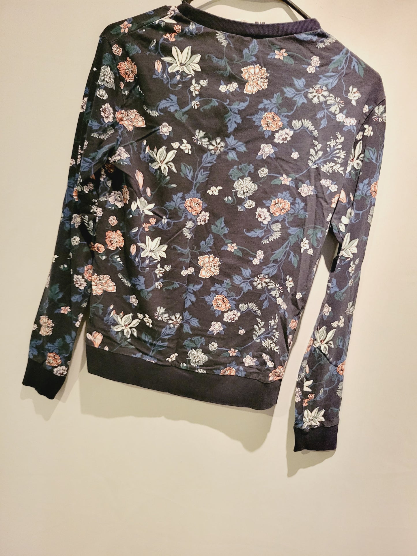 Divided by H&M Navy Blue Floral Print Crewneck, Size XS