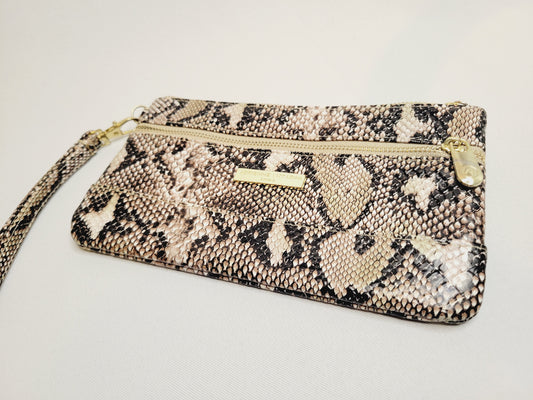 Adrienne Vittadini Wristlet