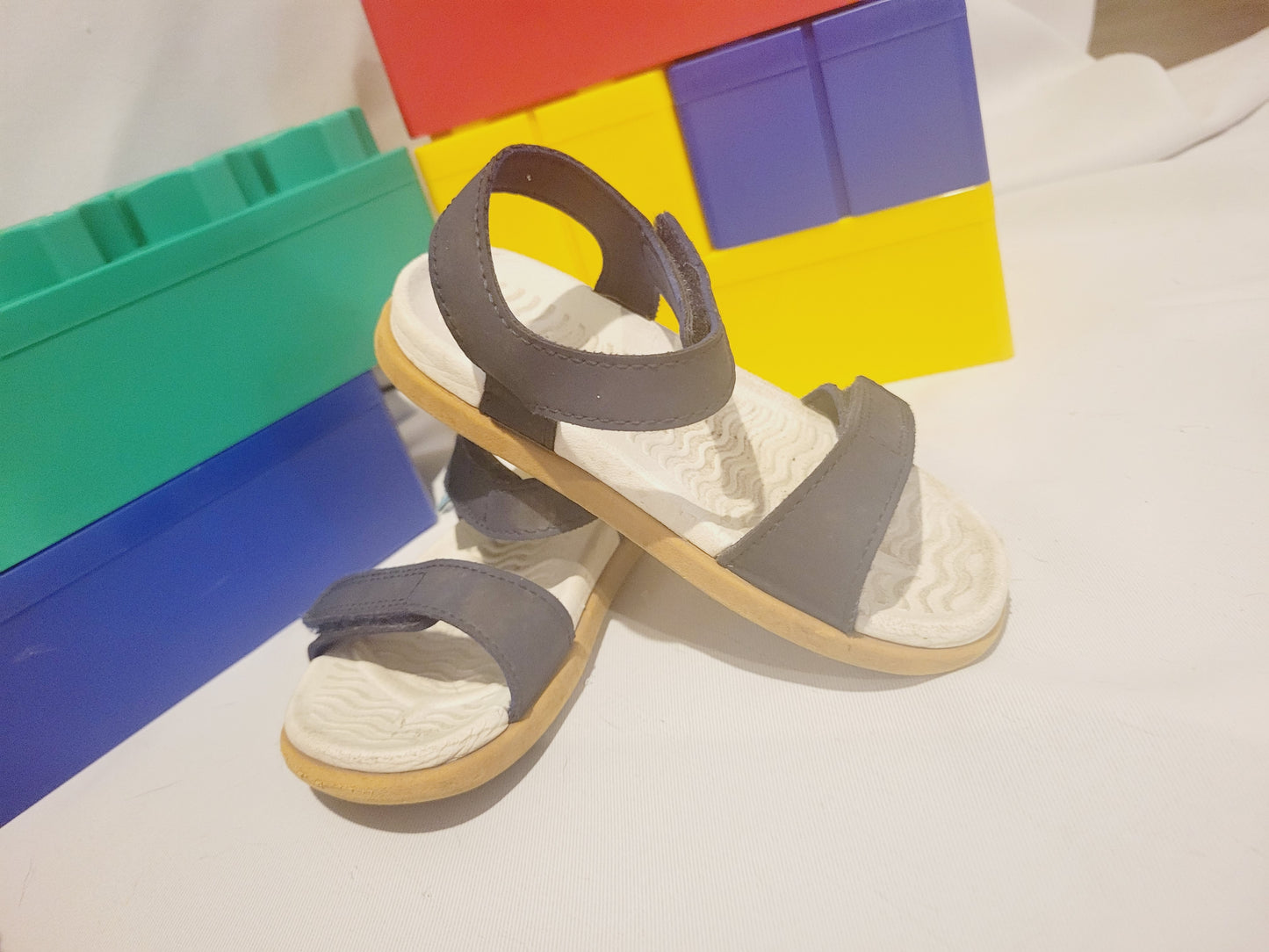 Native Charley Sandals, Unisex, Size 9/10