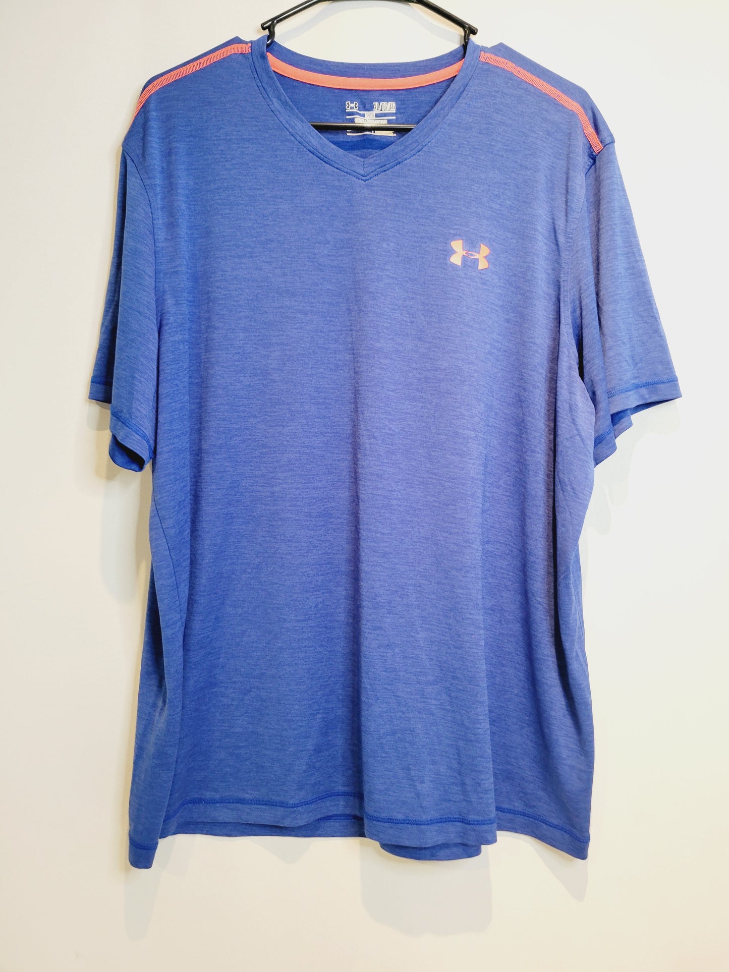 Under Armour T-Shirt, Size XL