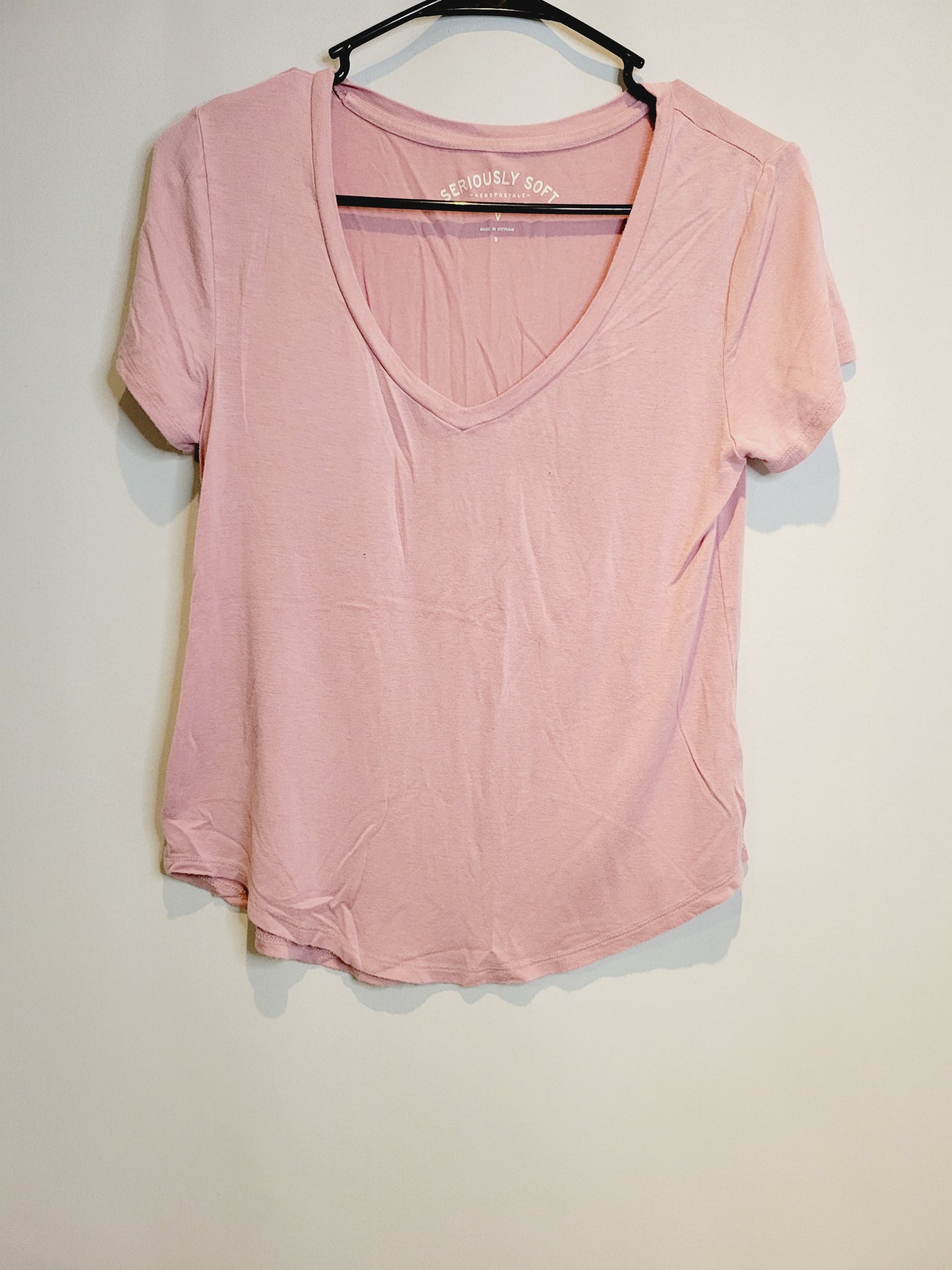 Aeropostale Seriously Soft V-Neck T-Shirt, Size S