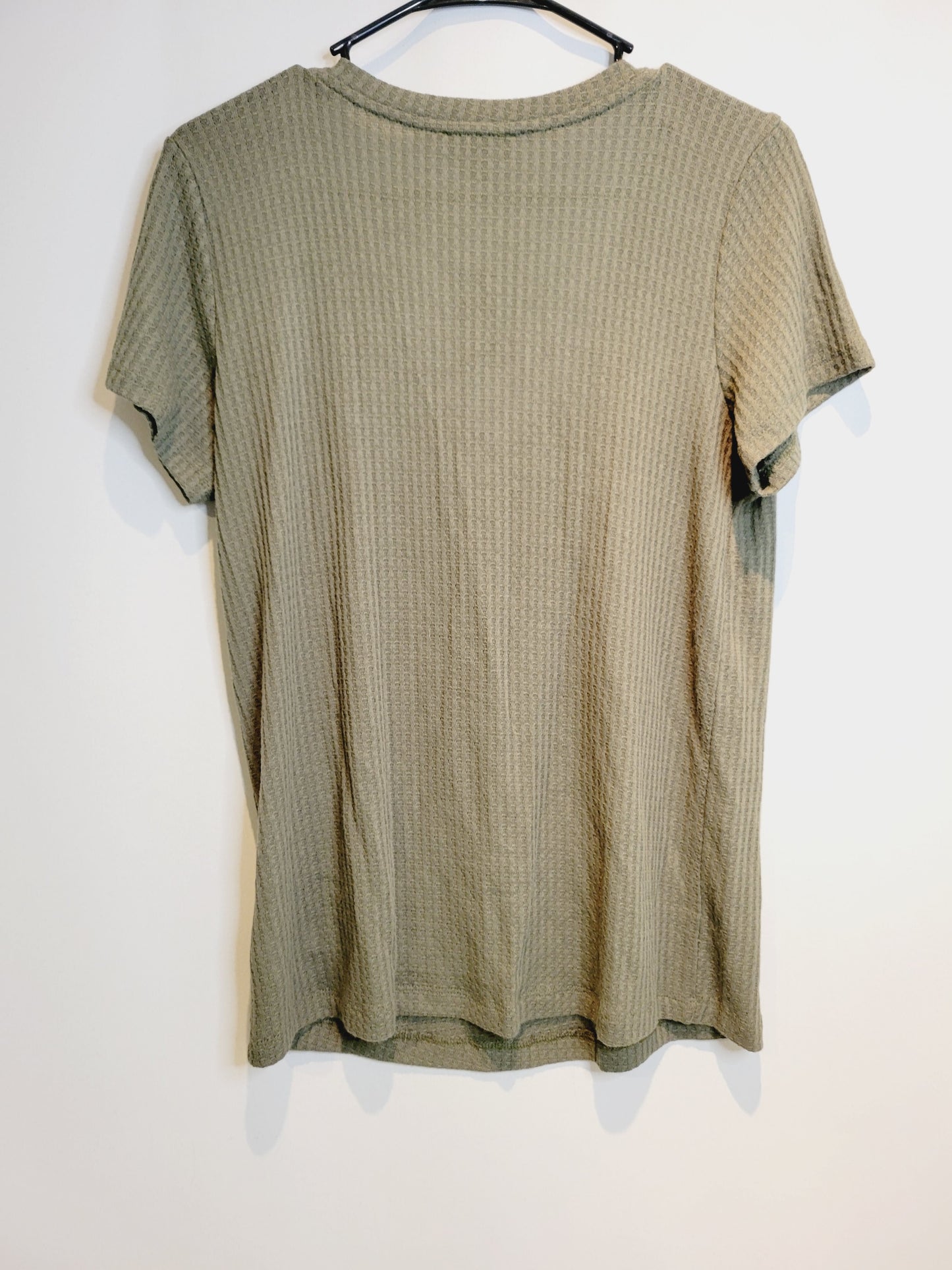 Express Waffle Knit V-Neck T-Shirt, Size M, NWT